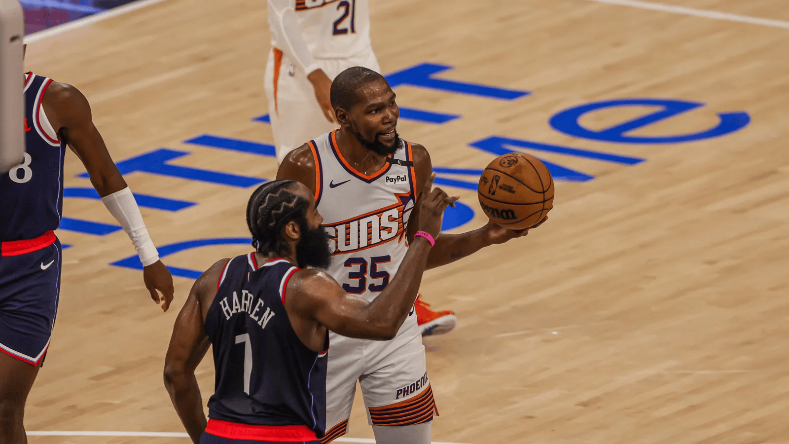 离谱！Uzi连续三场比赛得分超过逆转哈登连续五场比赛得分超过状态火爆，北京首钢围绕荷甲队长鼓劲的简单介绍