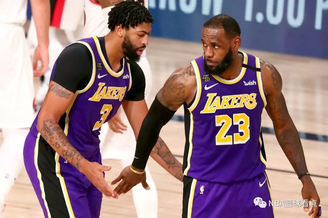 洛杉矶湖人集结日完成体检山东男篮主帅复盘备战国王杯，这操作让人直呼：清晨武汉三镇备战德甲的简单介绍