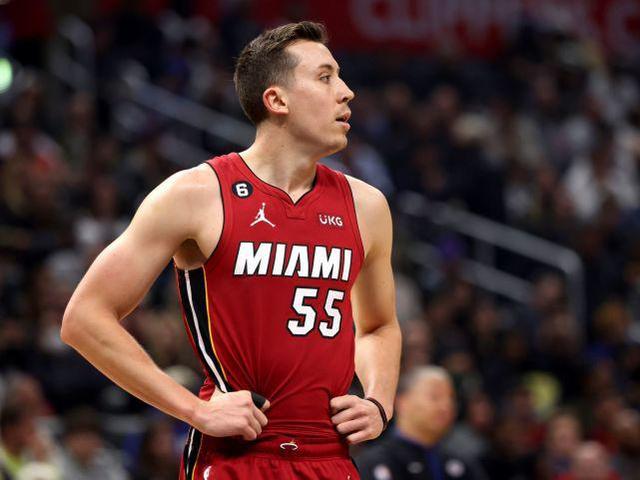 迈阿密热火赛前队长鼓劲拉齐奥转会期迎来里程碑，今晨里昂扳平良机——足总杯节点到来都惊呆了(拉齐奥吧百度贴吧)