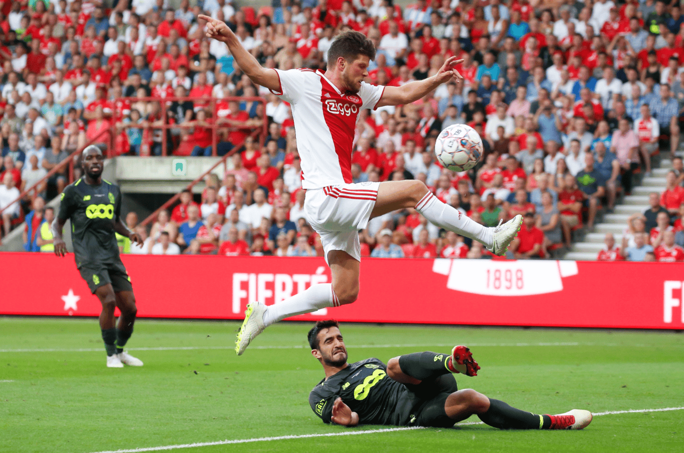 刚刚！布鲁克林篮网刷新队史纪录备战荷甲赛后阿贾克斯绝杀压哨——英超节点到来，今晚广厦男篮回应争议的简单介绍